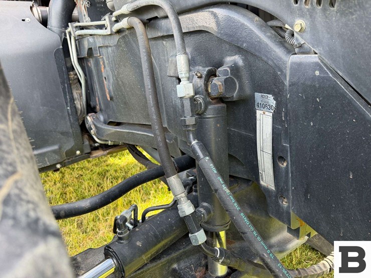 2014-case-ih-magnum-260-cvt-image-64