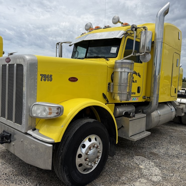2014 PETERBILT 389