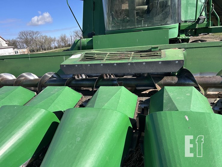 1982-john-deere-843-image-18