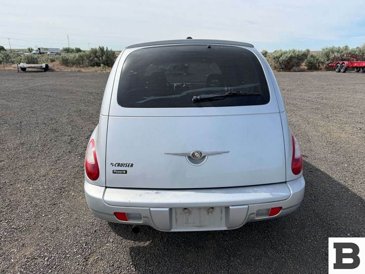 2009-chrysler-pt-cruiser-image-5