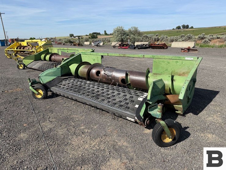 john-deere-212-image-1