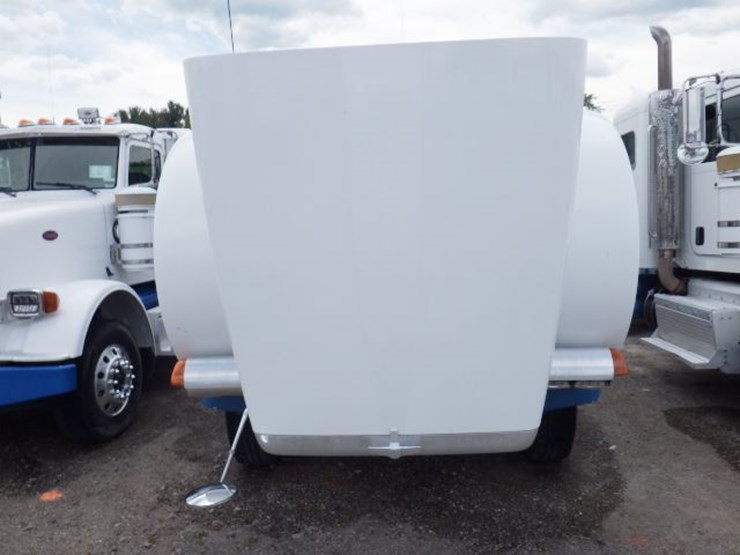 2012-peterbilt-367-image-23