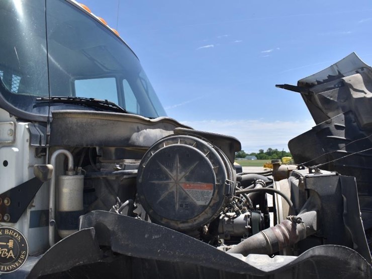 2007-international-durastar-4400-image-32