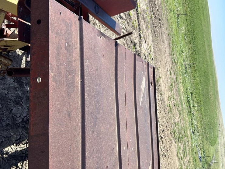 new-holland-1000-image-15