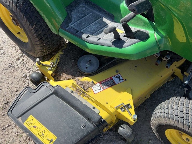 john-deere-x724-image-4