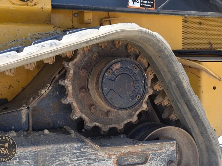 2019-deere-333g-image-23