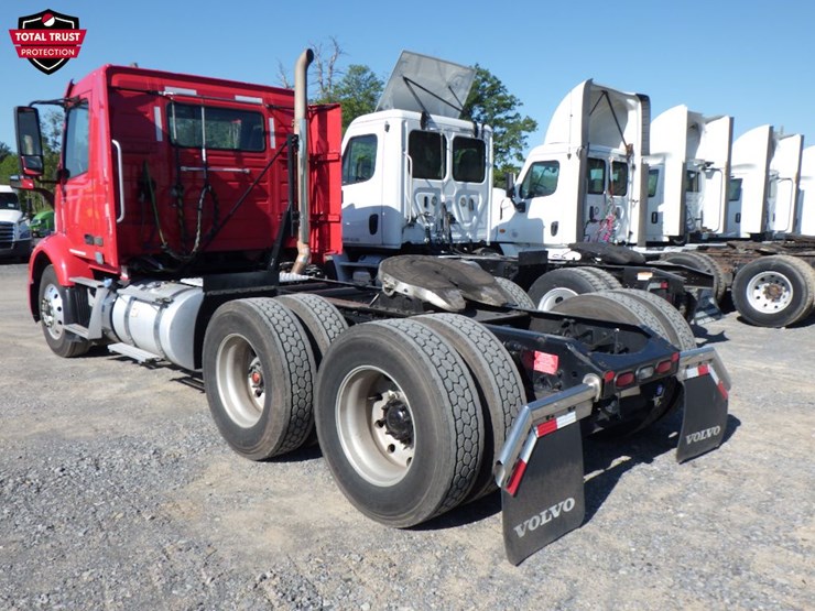 2021-volvo-vnr640-image-12