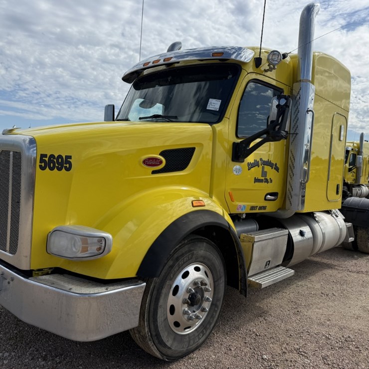 2018 PETERBILT 567