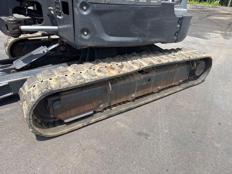 2020-bobcat-e35-image-16