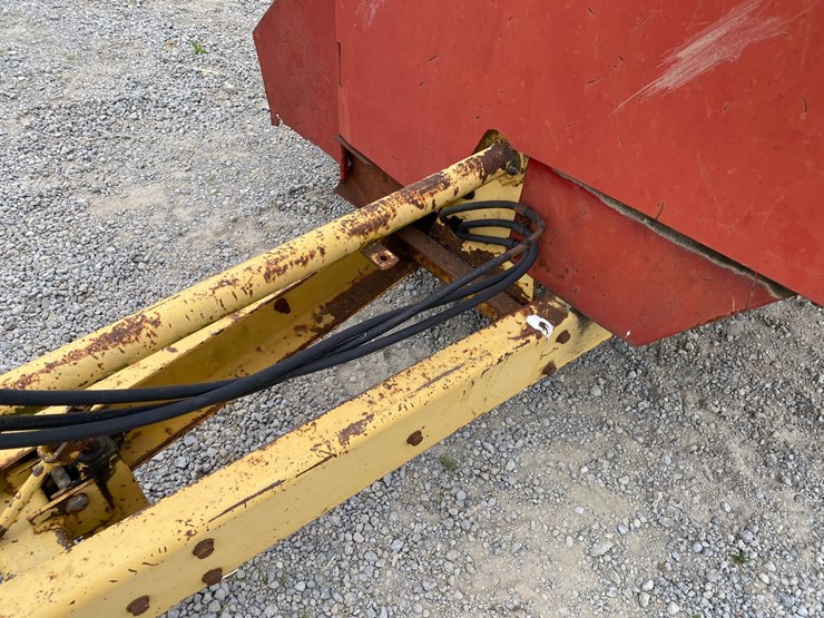 new-holland-307-image-14