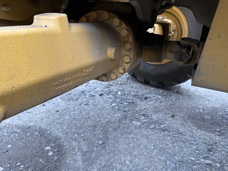 2014-deere-410k-image-36
