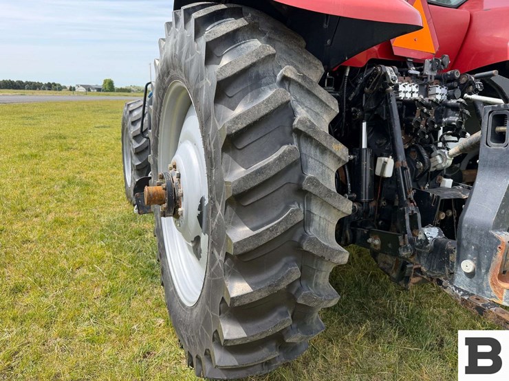 2014-case-ih-magnum-200-cvt-image-36