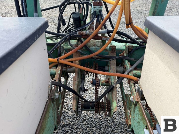 john-deere-6-image-23