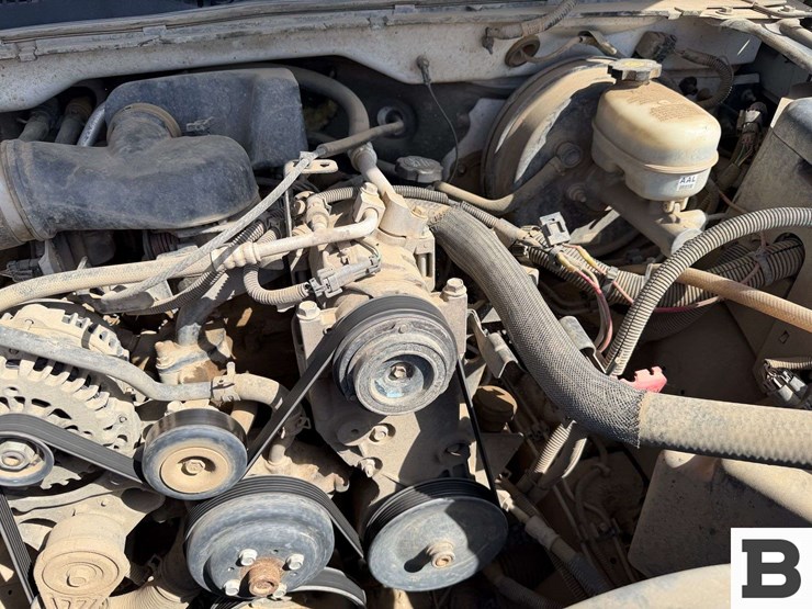 2005-chevrolet-silverado-1500-image-29