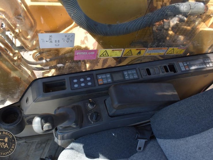 2005-caterpillar-320cl-image-60