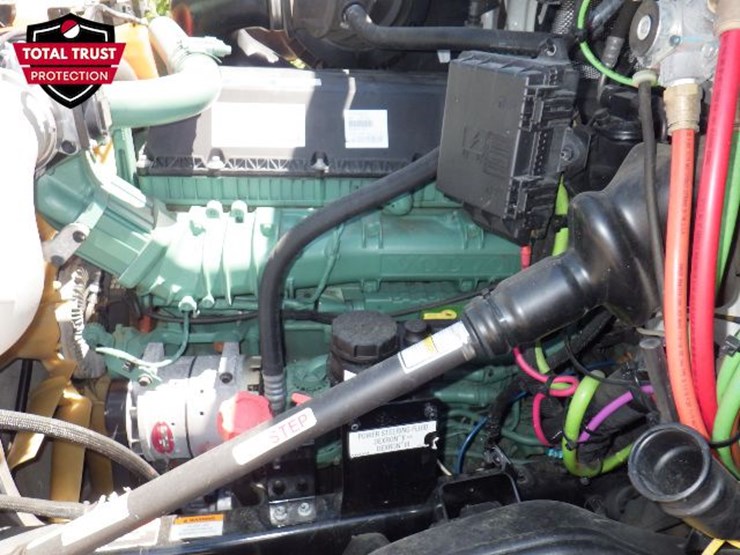 2021-volvo-vnr300-image-19