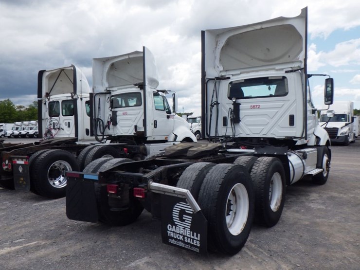 2016-international-prostar-image-9