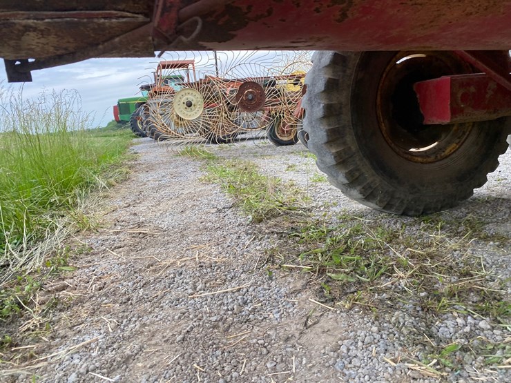new-holland-307-image-24