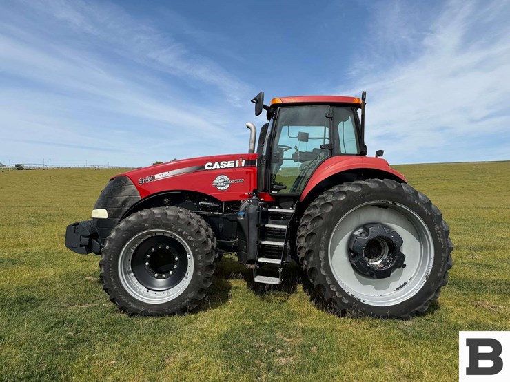 2012-case-ih-magnum-340-image-4