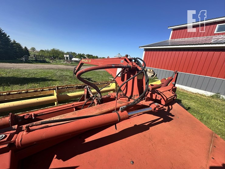 new-holland-116-image-17