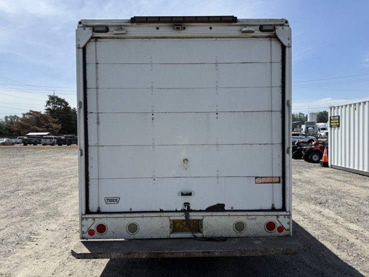 2010-freightliner-mt55-image-5