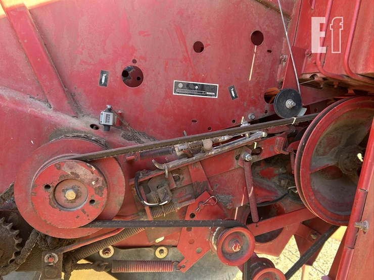 new-holland-660-image-26