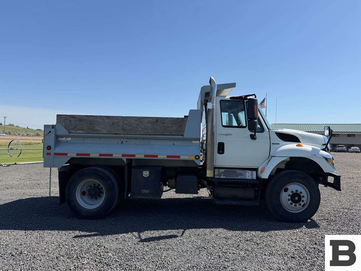 2009-international-workstar-7500-image-6