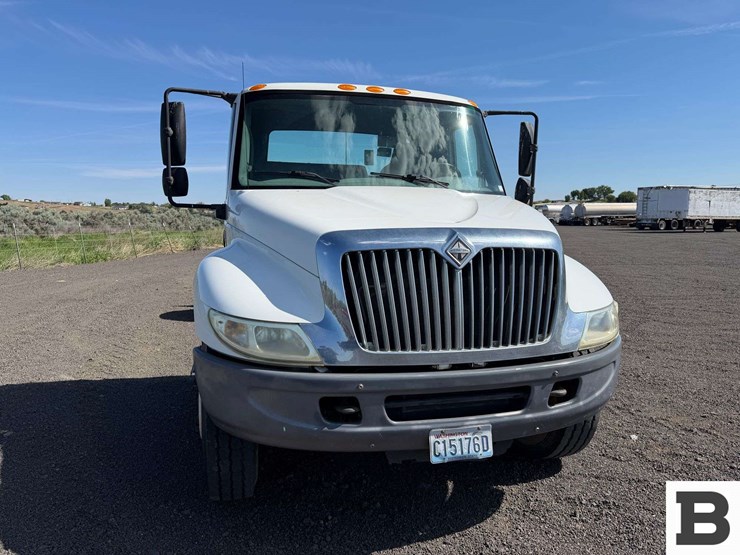 2006-international-durastar-4200-image-8