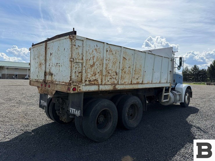 1990-peterbilt-377-image-5