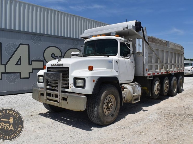 1996-mack-rd688s-image-1