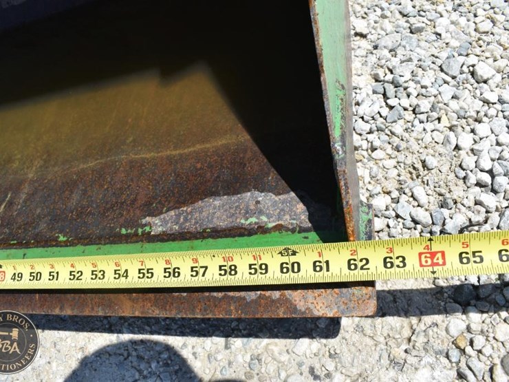 2007-john-deere-2320-image-42