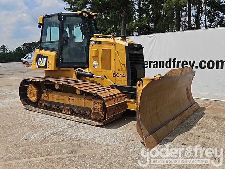 2017-caterpillar-d6k2-lgp-image-7