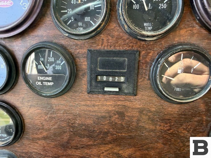 1990-peterbilt-377-image-51
