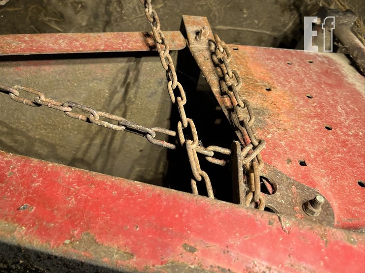 new-holland-273-image-10