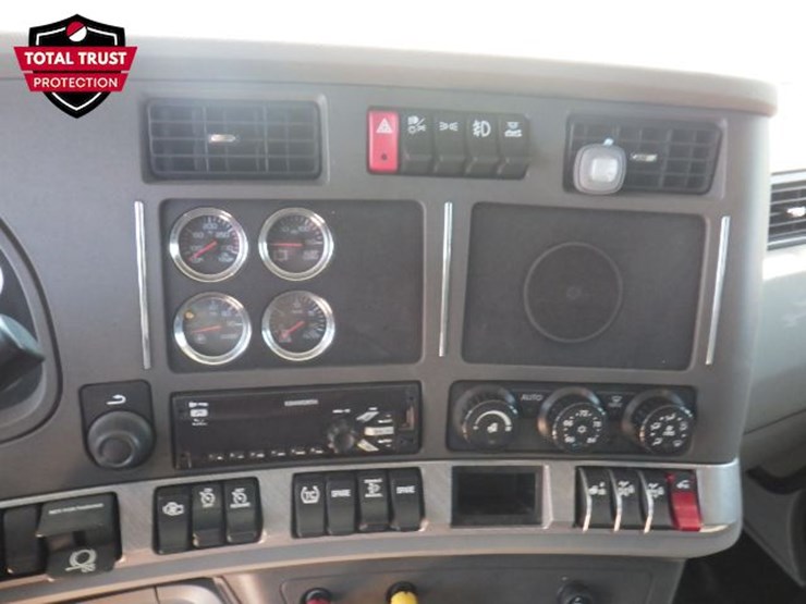 2019-kenworth-t880-image-17