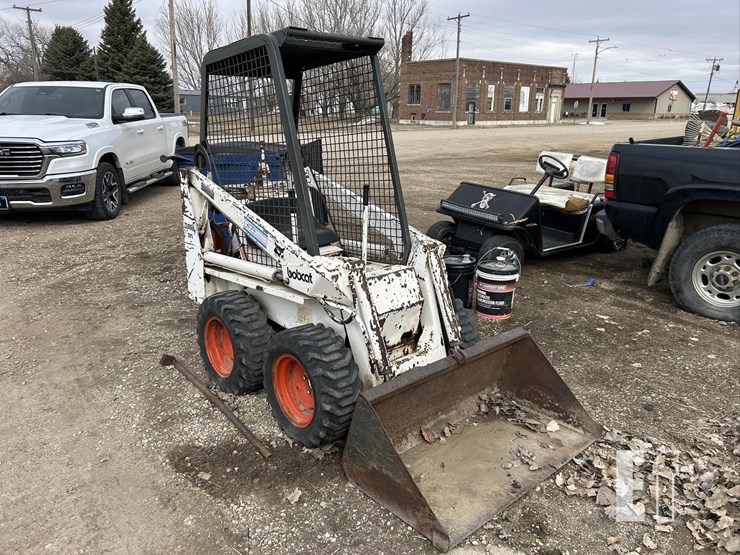 bobcat-371-image-1