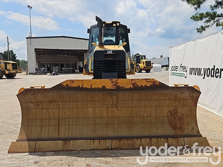 2017-caterpillar-d6k2-lgp-image-8