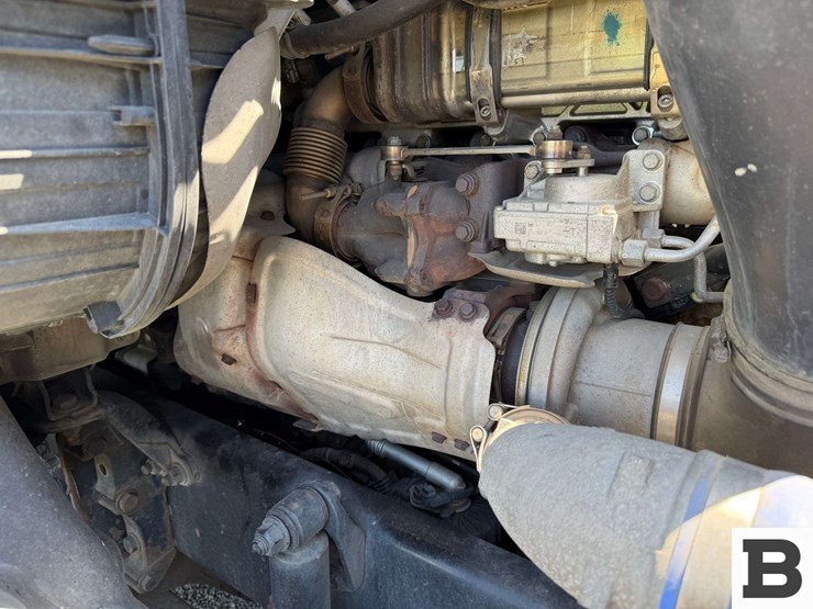2012-freightliner-cascadia-125-image-52