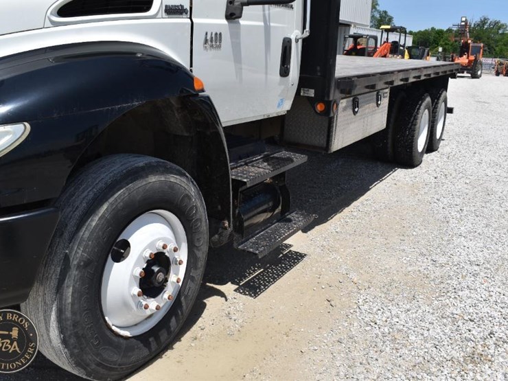 2007-international-durastar-4400-image-15