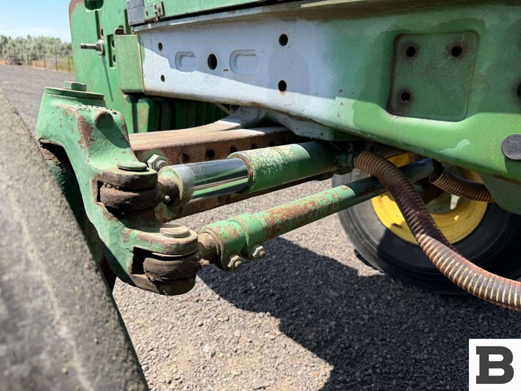 1997-john-deere-6400-image-14