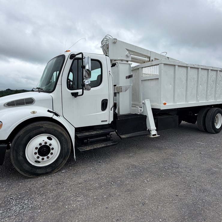 2008 FREIGHTLINER M2 106