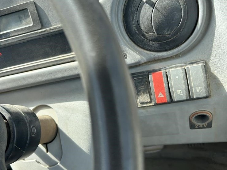 2005-terex-ta30-image-37