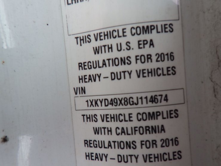 2016-kenworth-t680-image-26