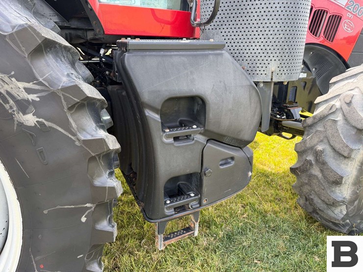 2014-case-ih-magnum-200-cvt-image-56