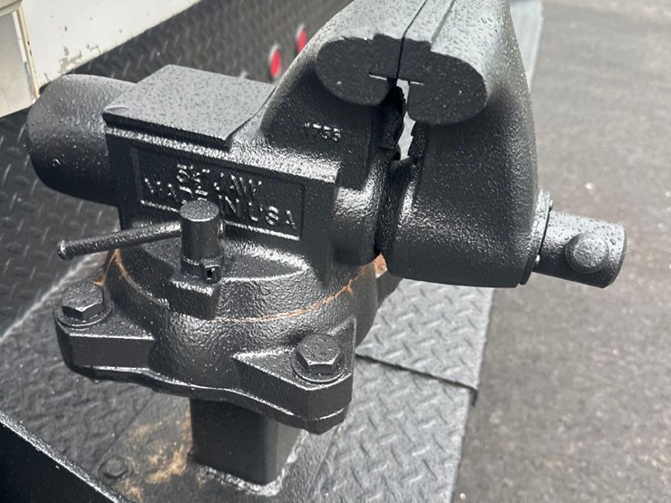 2016-ford-f550-xl-image-15