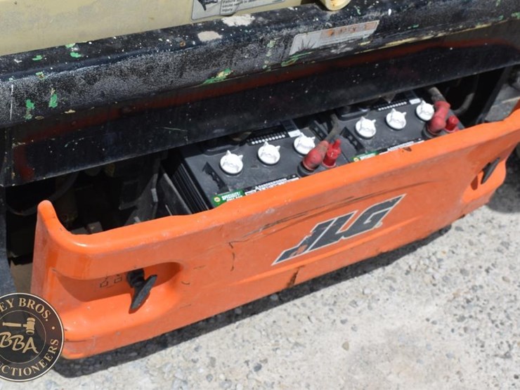 2006-jlg-2630es-image-13