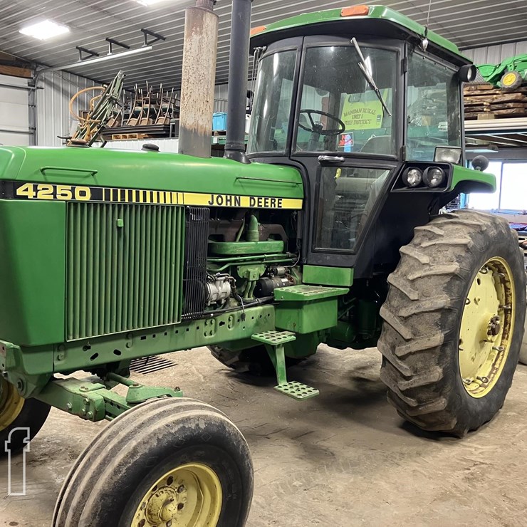 1986 JOHN DEERE 4250