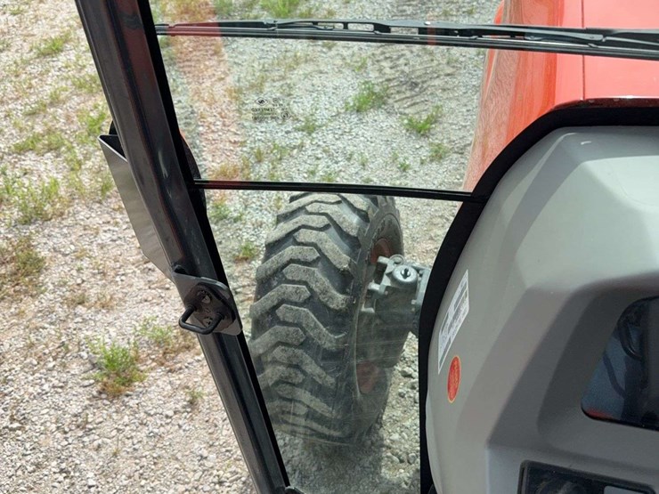 2010-kubota-l5740-image-43