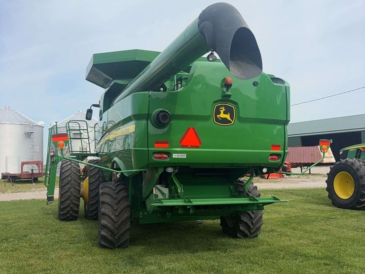 2013-john-deere-s670-image-12