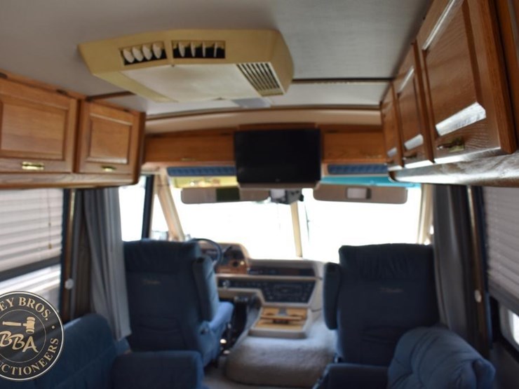1988-chevrolet-winnebago-42962-image-15